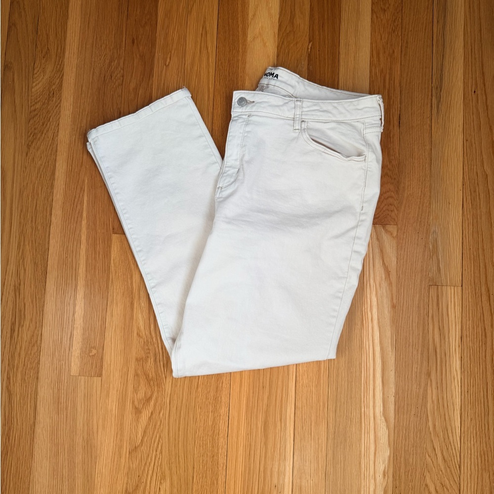 Women's Mid-Rise Straight Leg Jeans in Cream